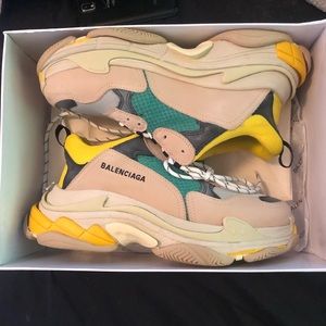 Balenciaga Triple S